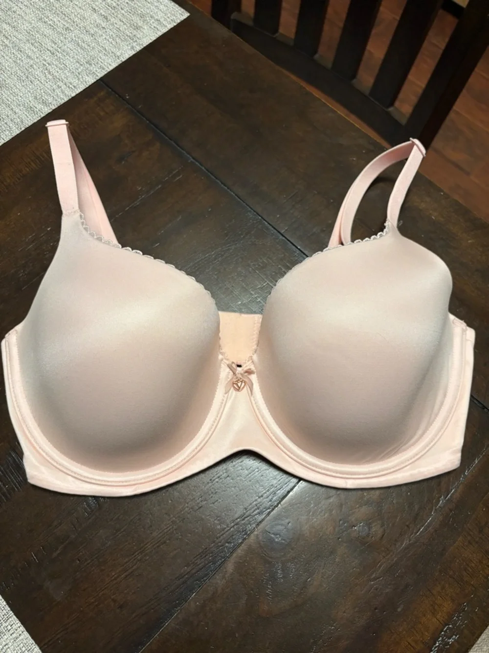 Victoria's Secret Smooth Padded Blush Pink Underwire Bra lightly lined demi - Picture 1 of 2